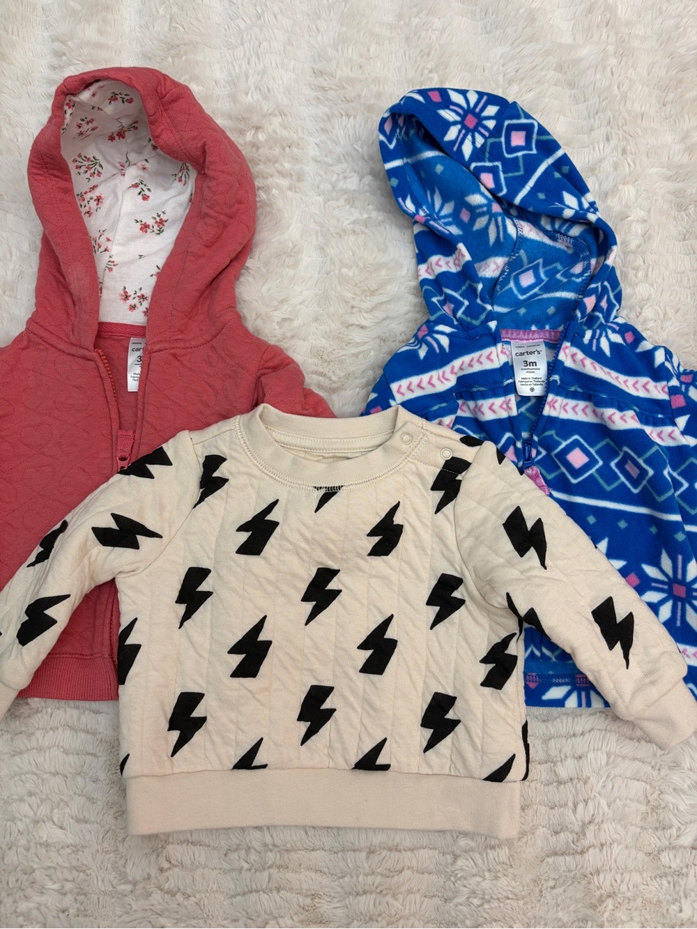 Cat & Jack Cream Quilted Sweatshirt with Black Lightning Bolts